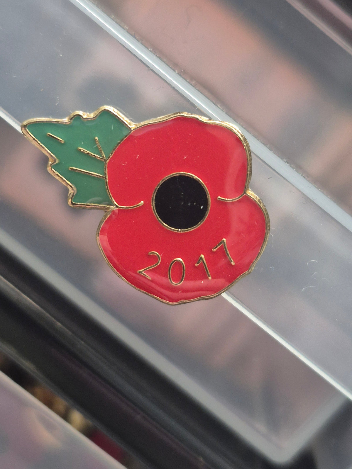 Poppy lapel badge 2017