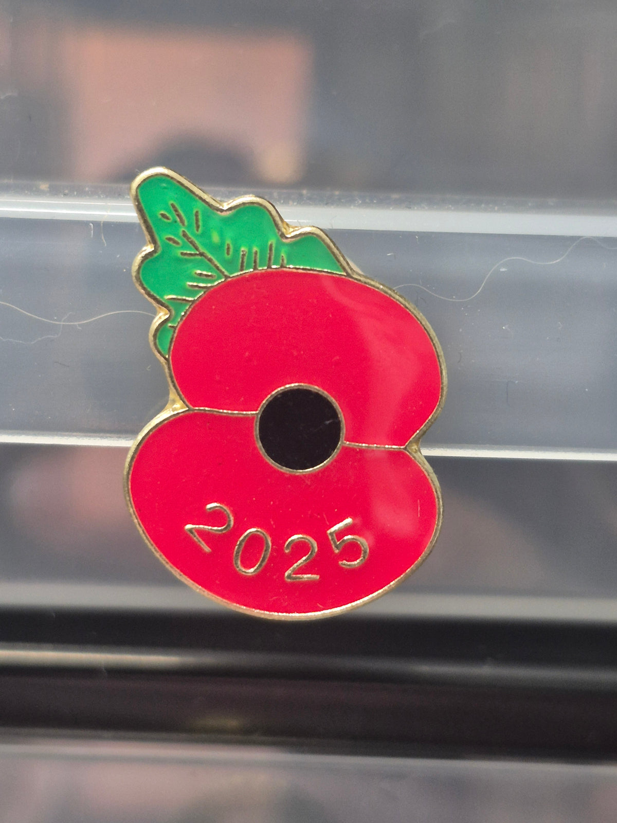 Poppy lapel badge 2025