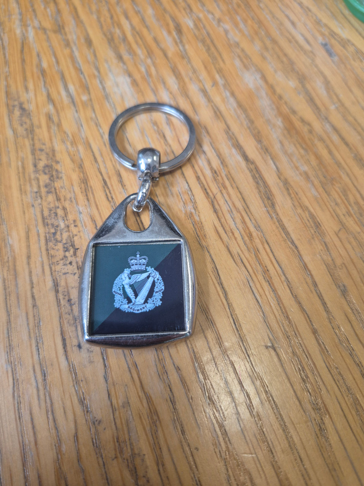 Metal Keyring, The Royal Irish Regiment, Queen's Crest on DZ