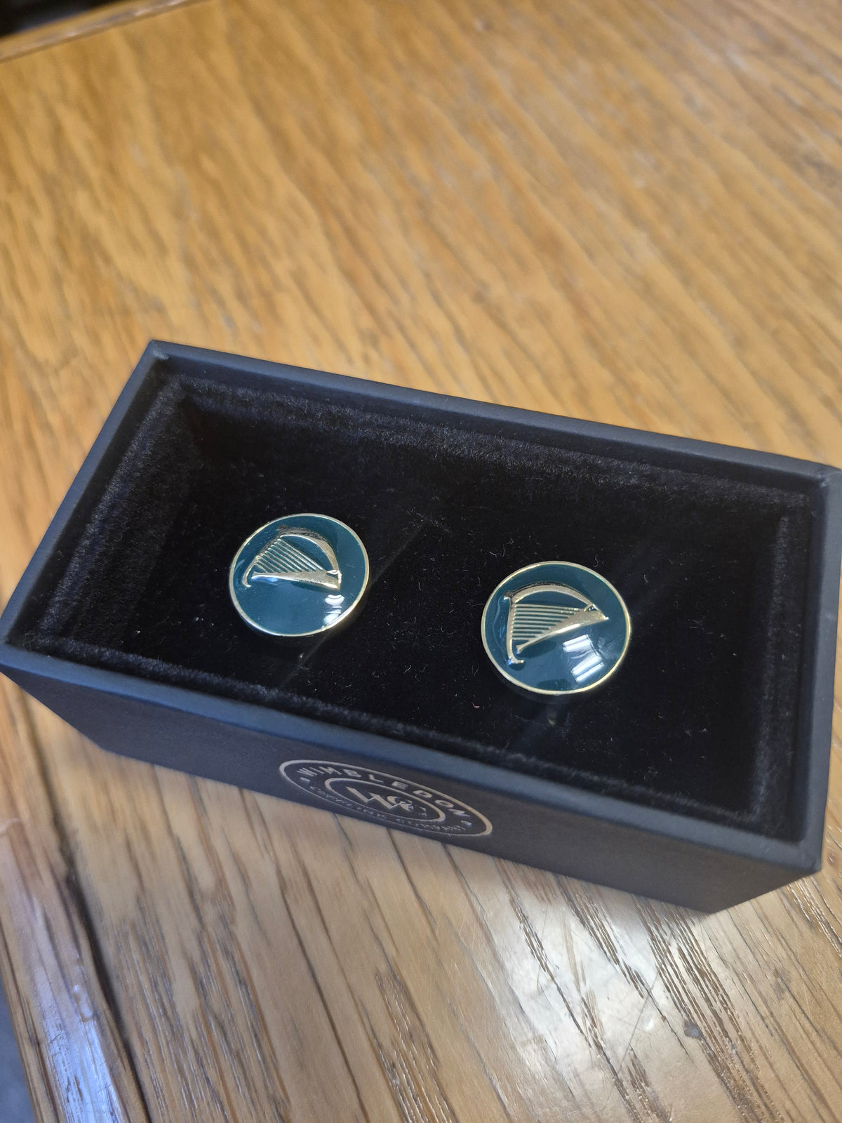 Cufflinks, Harp on Green Background
