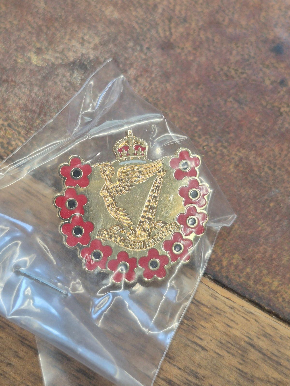 NEW Poppy Lapel Badge The Royal Irish Rangers
